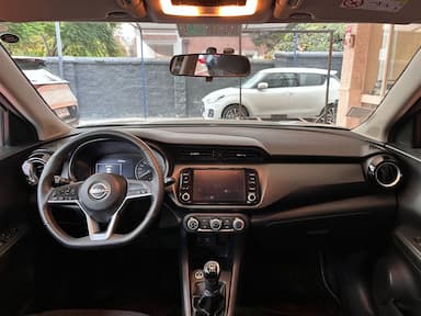 thum car