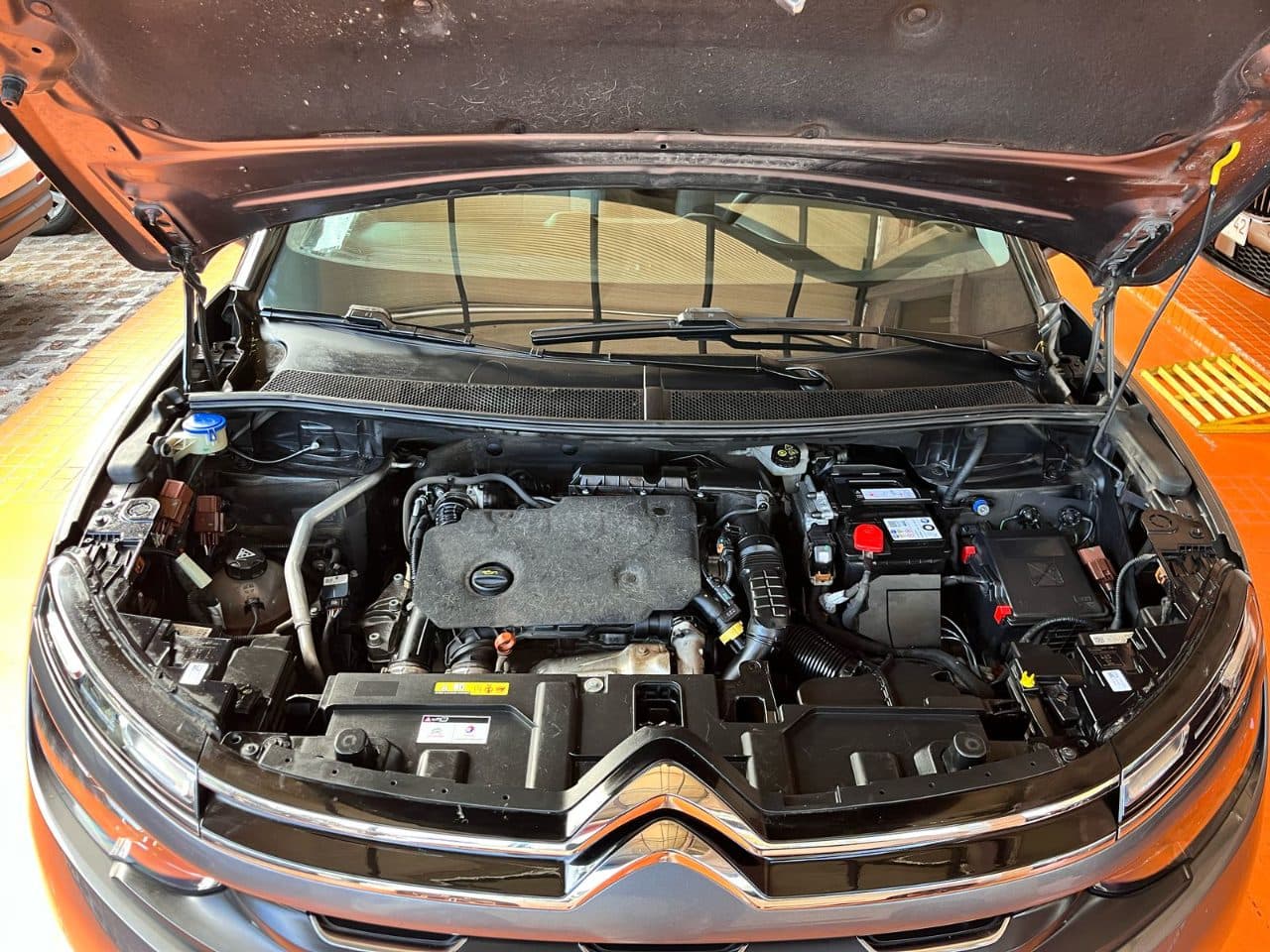large car