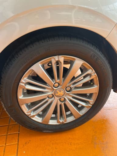 thum car