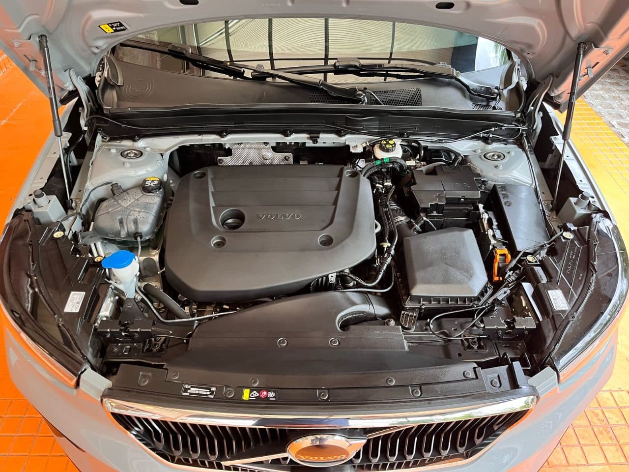 large car