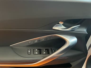 thum car