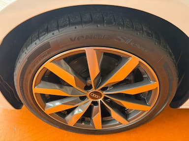thum car
