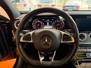 thum car